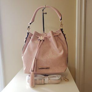 Poppy & Peonies Vegan Snake Bucket Bag NWOT